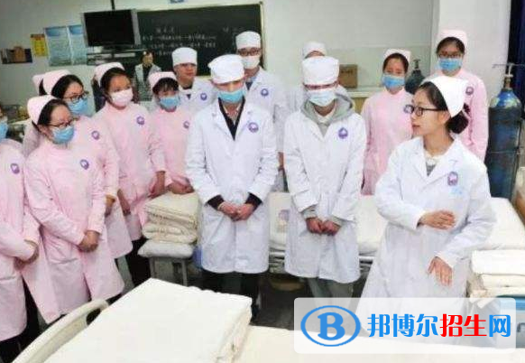 重庆2022年护理学校有什么专业适合男生