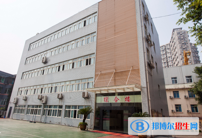 重庆建筑高级技工学校2022年报名条件、招生要求、招生对象