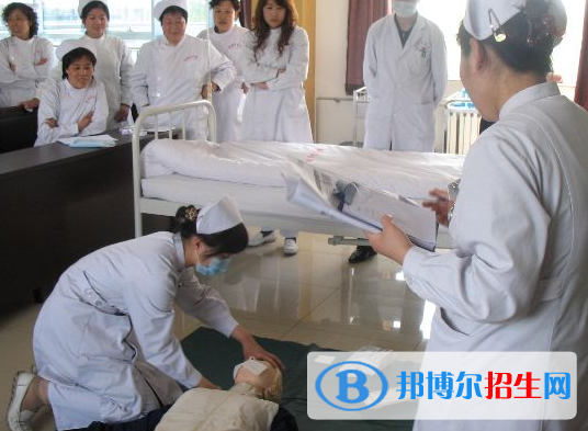 重庆2022年读护理学校学什么有前途