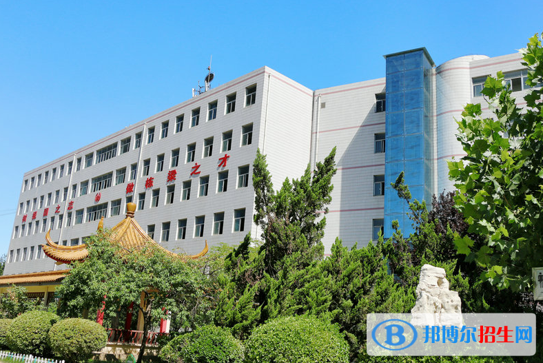 河北商贸学校2022年招生办联系电话