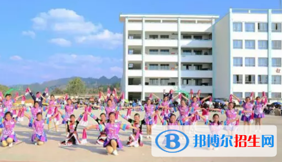 平塘中等职业学校2022年学费、收费多少