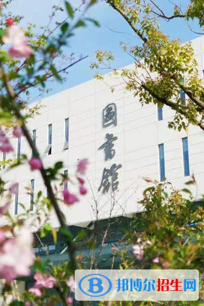 江苏昆山第二中等专业学校2022年招生办联系电话