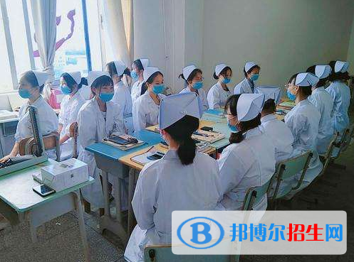 重庆2022年护理学校毕业好找工作吗
