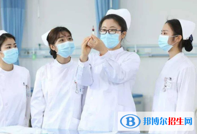 甘肃2022年女生学卫校好吗