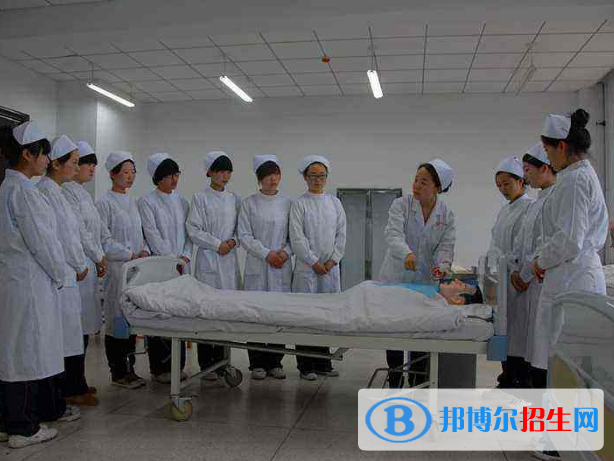 甘肃2022年女生读卫校有前途吗