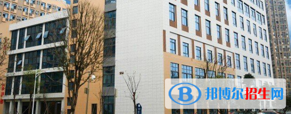 成都2022年初中生可以去读什么汽修学校