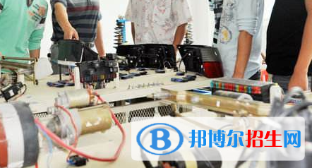 浙江2022年汽修学校学费多少