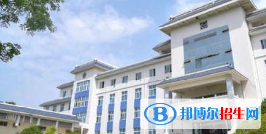 成都2022年哪些大专学校有汽修学校