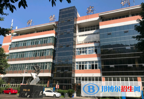重庆2022年初中生能考汽修学校吗