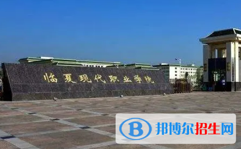 甘肃2022年卫校好还是大专好