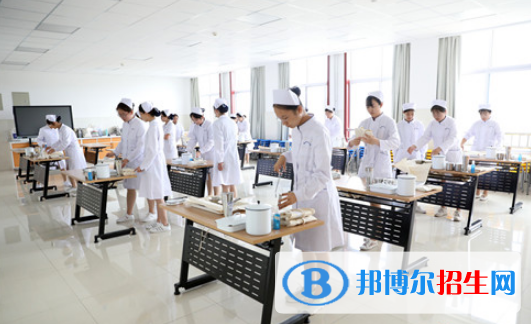 甘肃2022年读卫校的大专