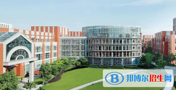 北美国际学校2022年课程体系