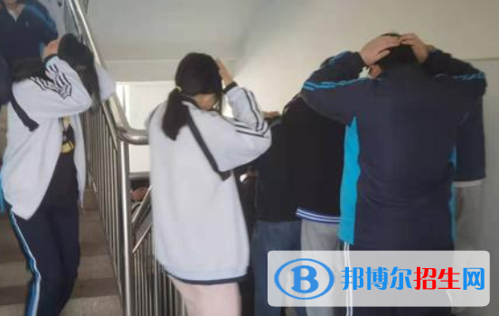 房县职业技术学校