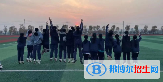 青岛工业技术学校2022年有哪些专业