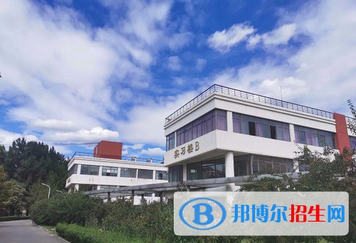 北京大兴区第一职业学校2022年招生办联系电话