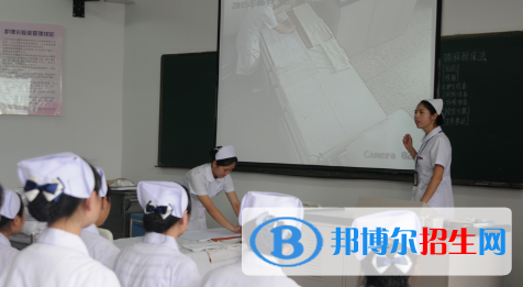 新疆巴音郭楞蒙古自治州卫生学校2022年有哪些专业