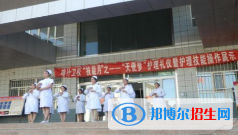 新疆喀什地区卫生学校2022年报名条件、招生要求、招生对象
