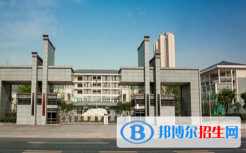 重庆2022年初中生能读轨道交通学校吗