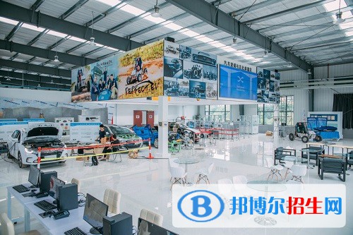 成都2022年女生上什么汽修学校好