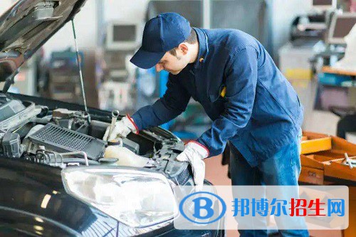 成都2022年读汽修学校能考大学吗