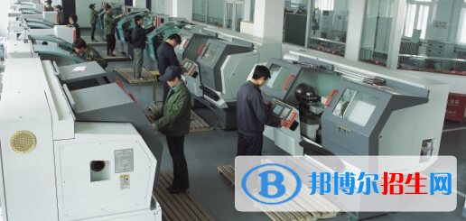 青岛电子信息技术学校2022年招生办联系电话