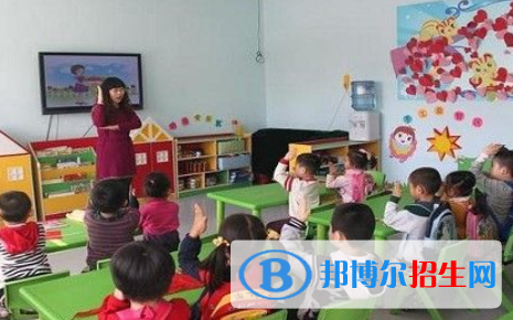 南京2022年女生学幼师学校有前途吗