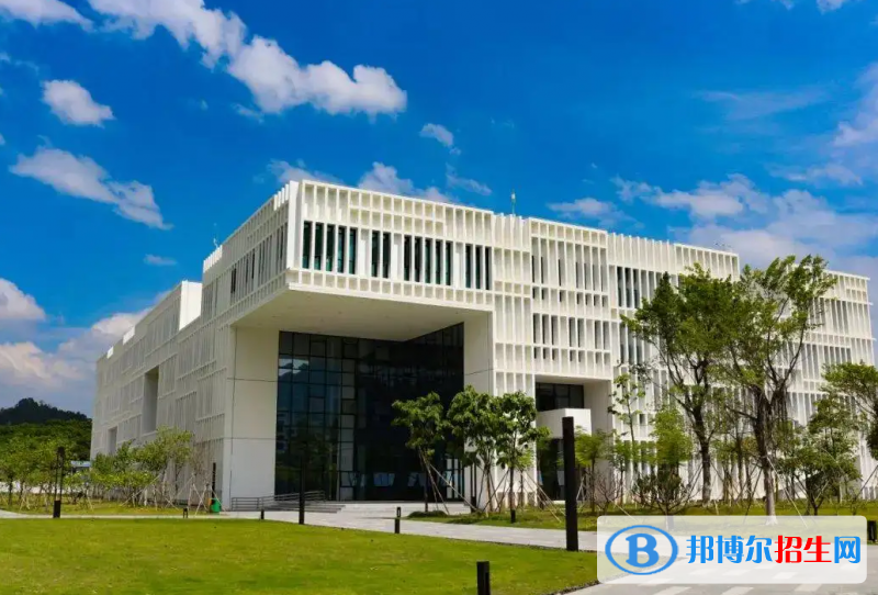  深大留服橘郡美高2022年录取分数线