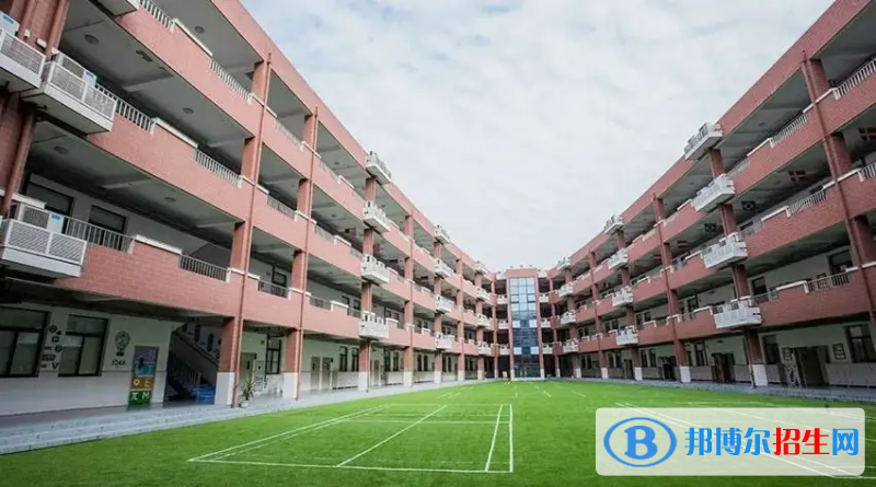 中加枫华国际学校靠谱吗