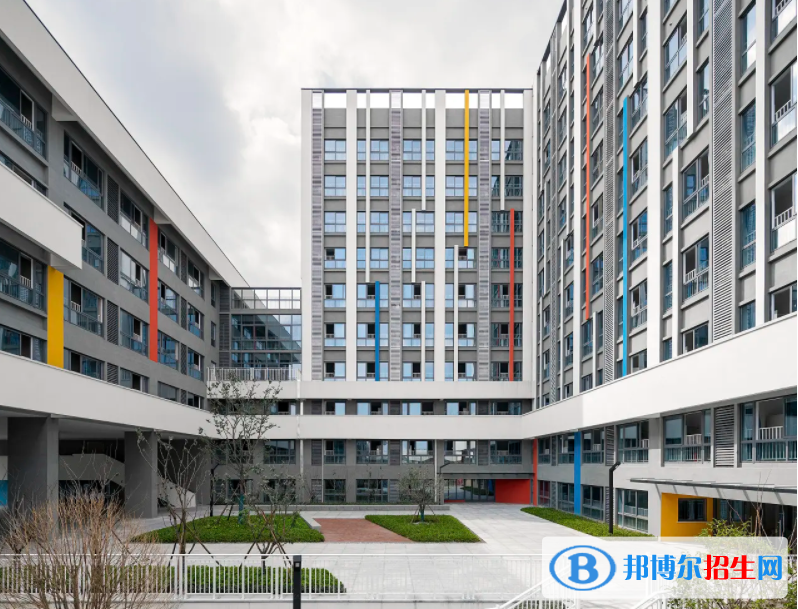 加拿大肯特学校苏州五中校区2022年课程体系