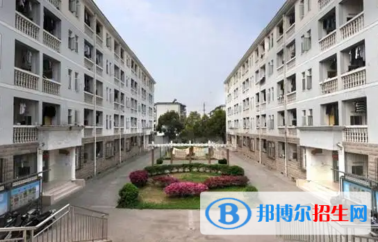重庆2022年上建筑学校有什么要求