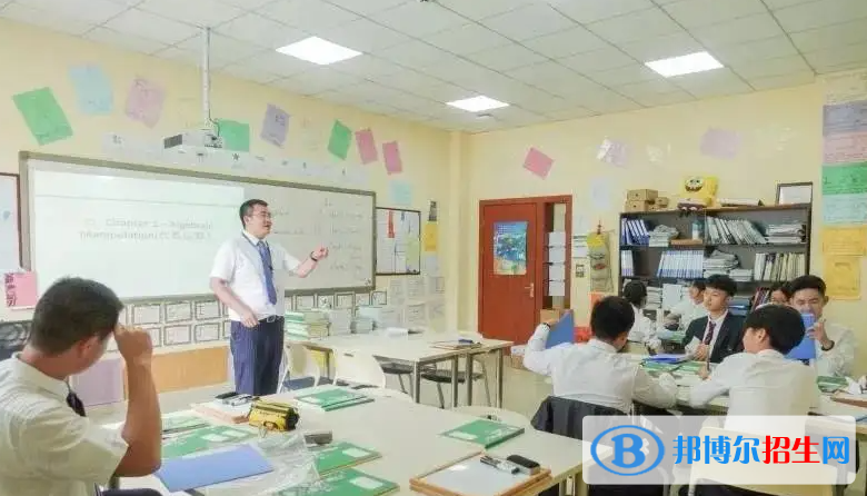 牛津国际公学成都学校2022年录取分数线