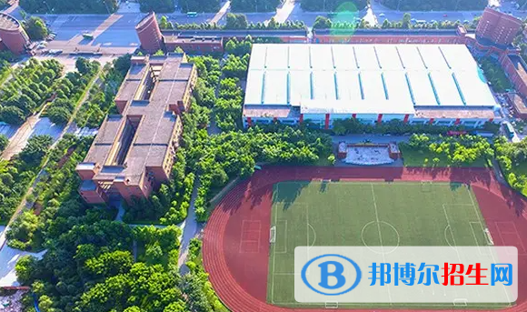 重庆2022年400分能上建筑学校吗
