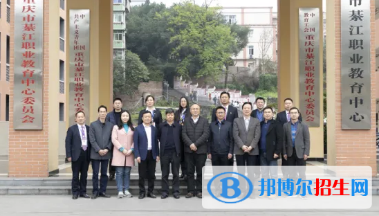 重庆2022年初中生能读建筑学校吗