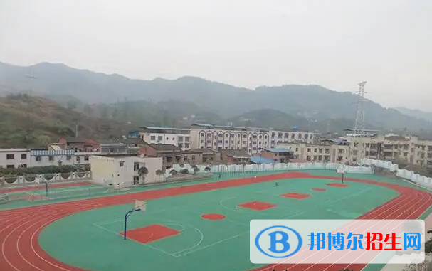 重庆2022年初中生读建筑学校好吗