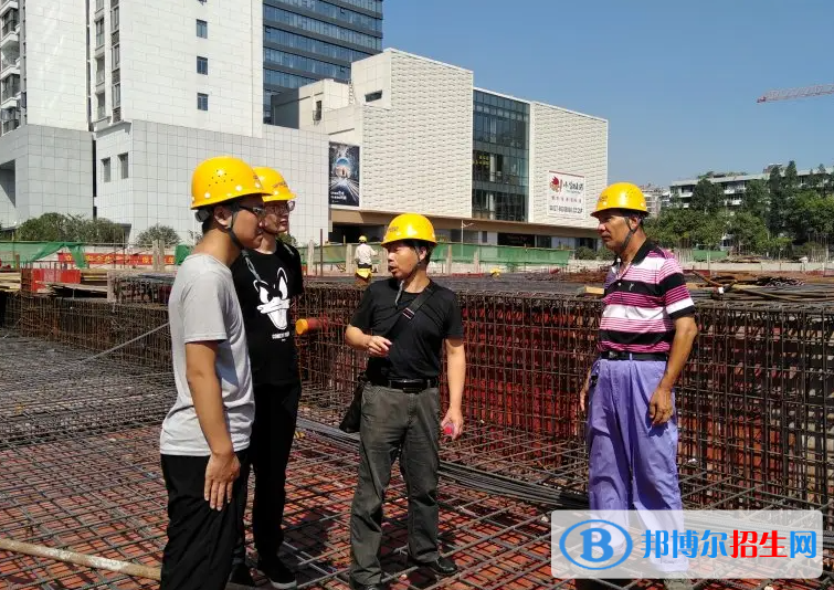 重庆2022年去建筑学校学什么专业好