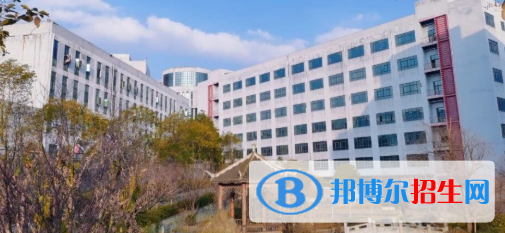 息烽县中等职业学校2022年宿舍条件