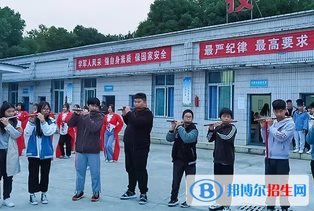 高平职业中学校2022年招生办联系电话