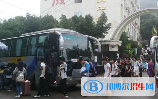 重庆2022年建筑学校毕业是什么文凭