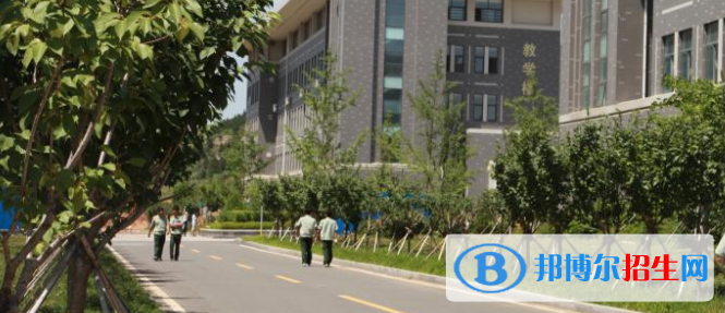 山东公路技师学院2022年招生办联系电话