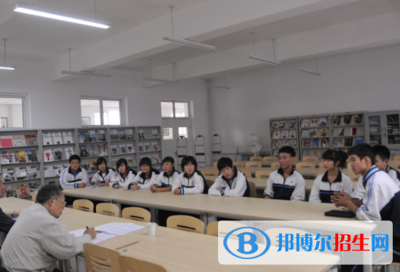 北京工艺美术高级技工学校