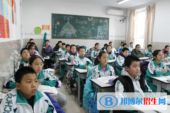 北京第一〇一中学国际高中部2023年课程体系