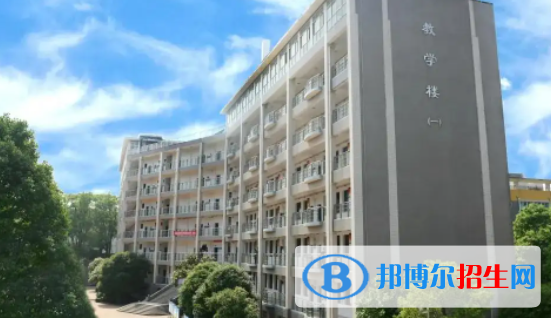 长沙高新技术工程学校2022年招生办联系电话