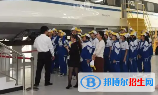 成都2022年铁路学校的专业都有哪些