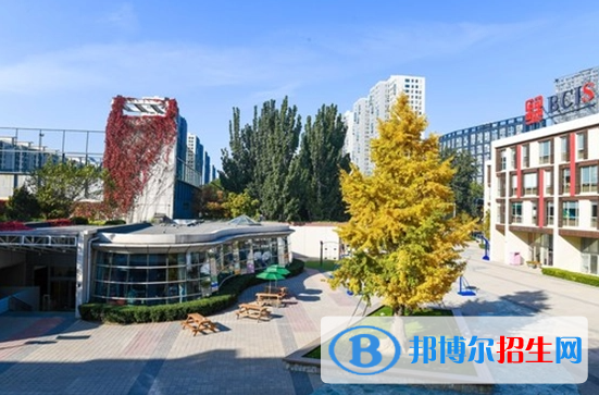 北京乐成国际学校初中部靠谱吗