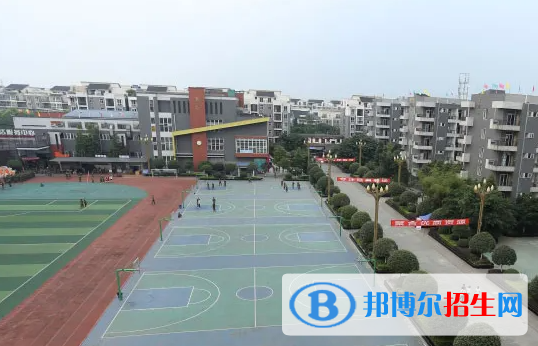 成都2022年哪有好的铁路学校