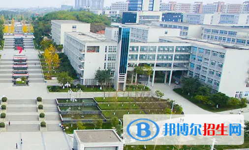 成都2022年现在什么铁路学校比较好