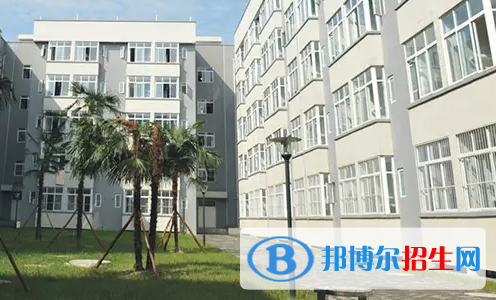 成都2022年现在上什么铁路学校好