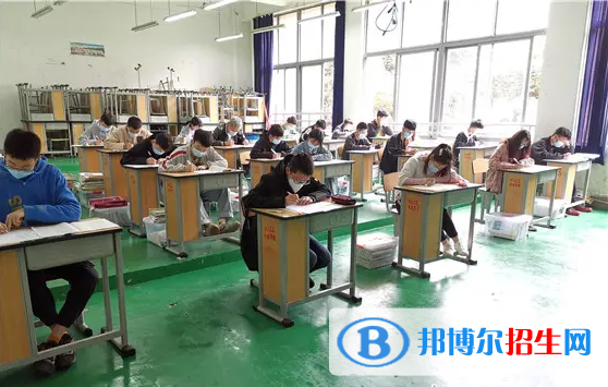 海南省2023年中专学校和中专有哪些区别