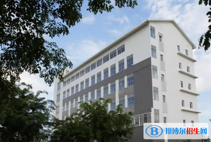 海南2023年中专学校一般上几年