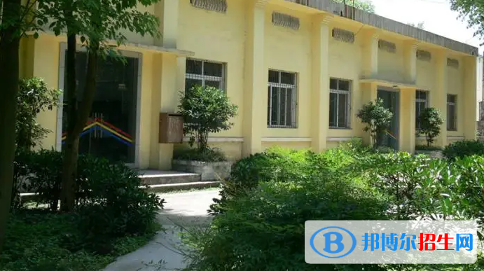 重庆2023年初中毕业可以考中专吗